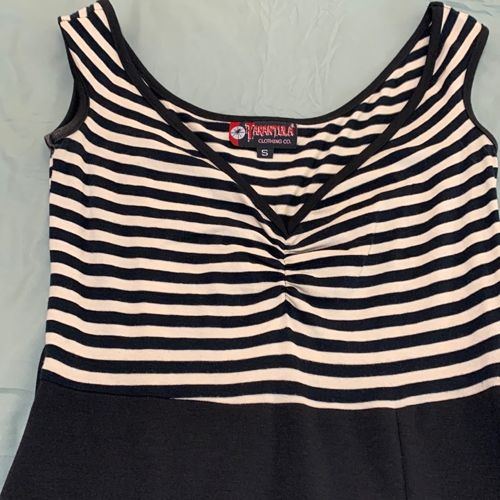 Tarantula Clothing. Pencil dress